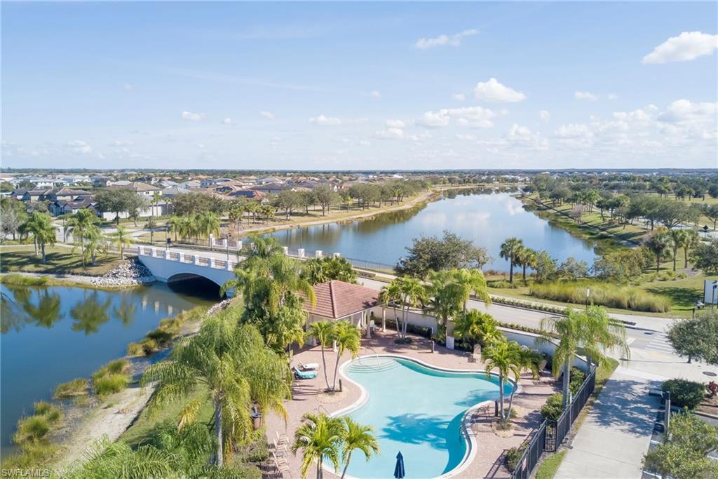 THE RESIDENCES AT LA PIAZZA - Residential