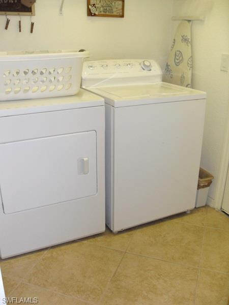 CALUSA PALMS - Residential