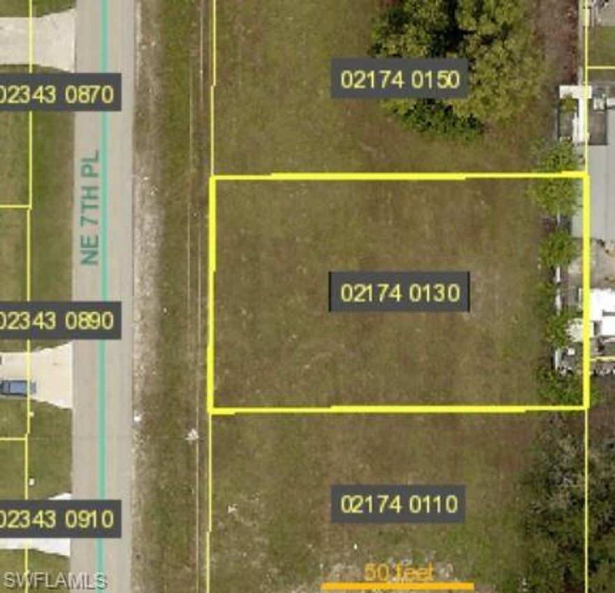 Highly desirable and well developed area of NE Cape Coral! Close proximity to Pine Island Rd and all of its dining and shopping options, and for easy access to Fort Myers, downtown area, and to beaches. Priced to sell!