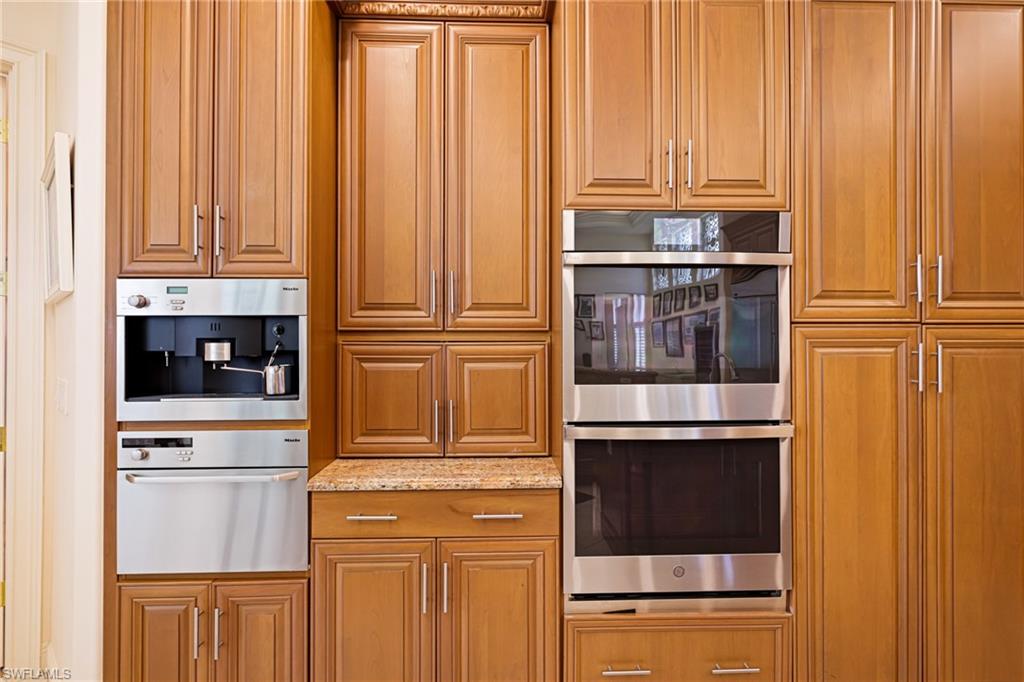 CHAPEL RIDGE - Residential