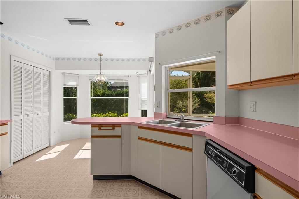 BERKSHIRE LAKES - Residential