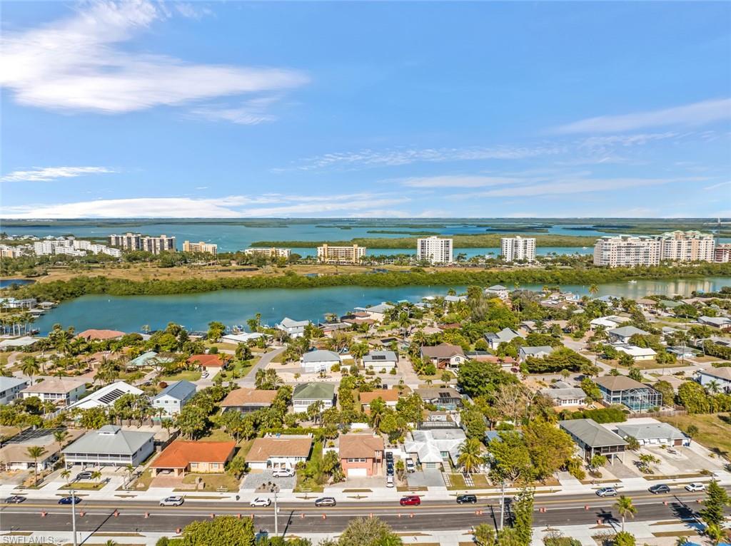 LAGUNA SHORES - Residential