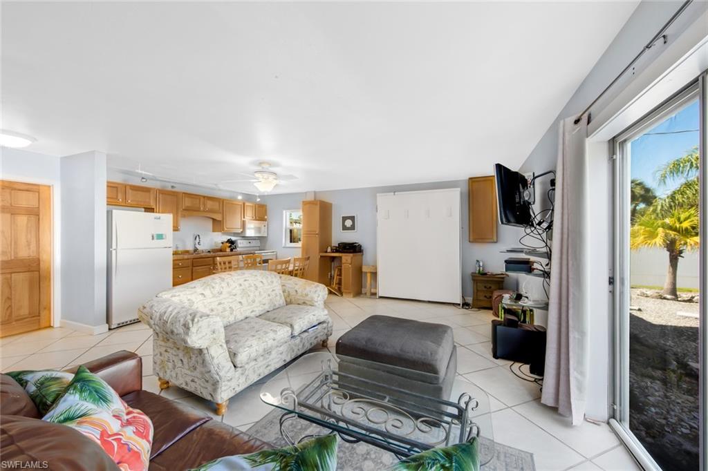 LAGUNA SHORES - Residential