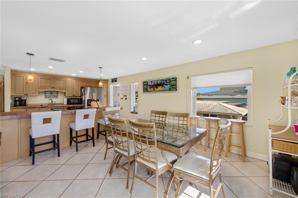 LAGUNA SHORES - Residential