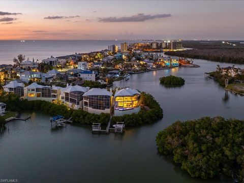 5801 Cape Hickory CT BONITA SPRINGS FL 34134