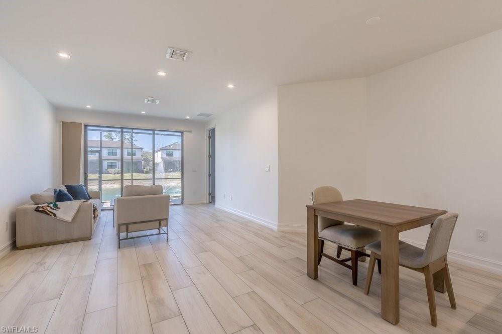 VANDERBILT RESERVE - Residential