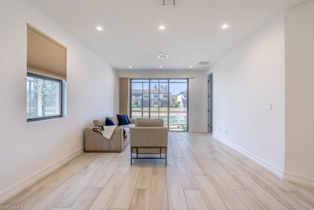 VANDERBILT RESERVE - Residential