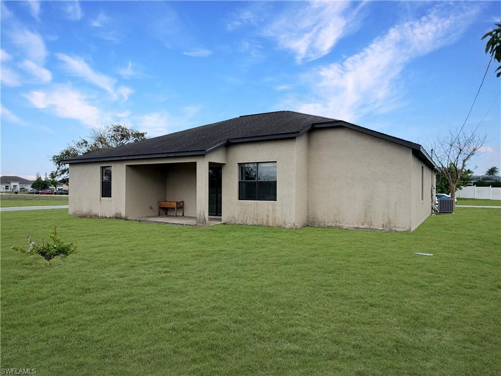 CAPE CORAL - Residential