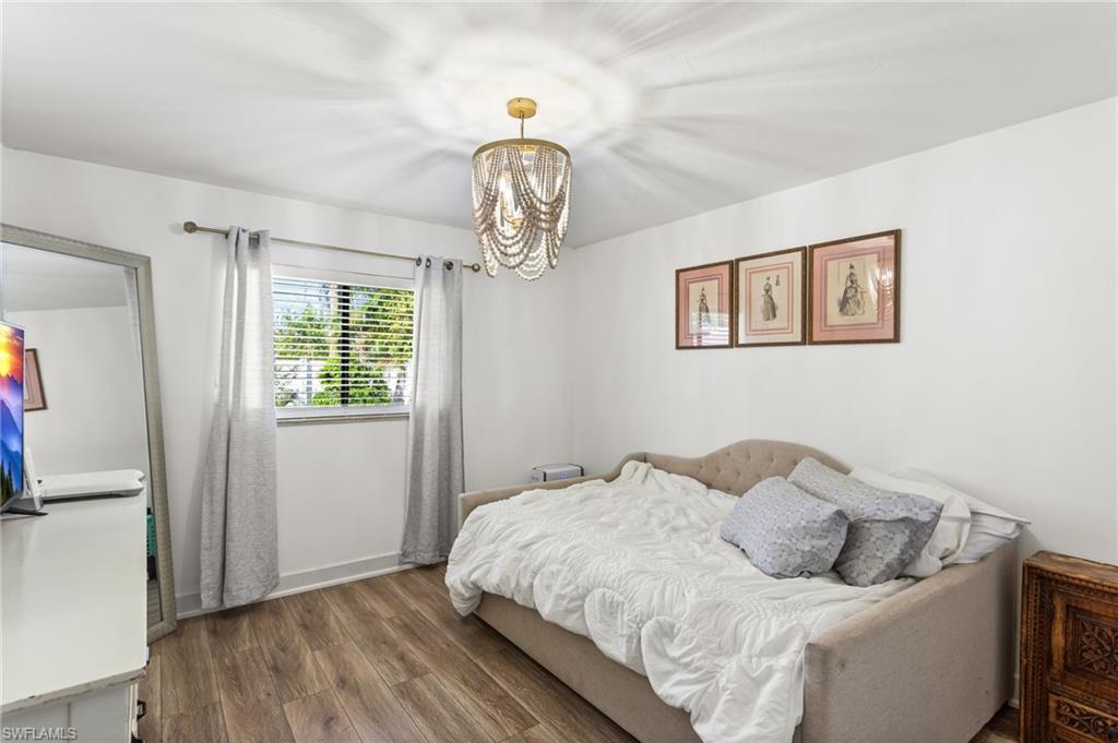 WILLOUGHBY ACRES - Residential