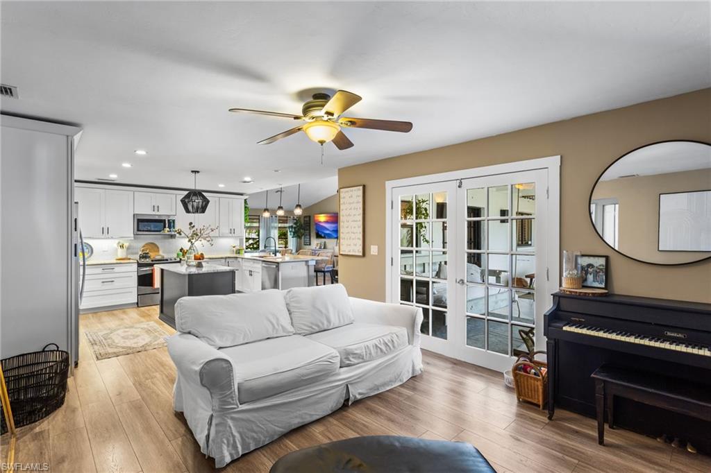 WILLOUGHBY ACRES - Residential