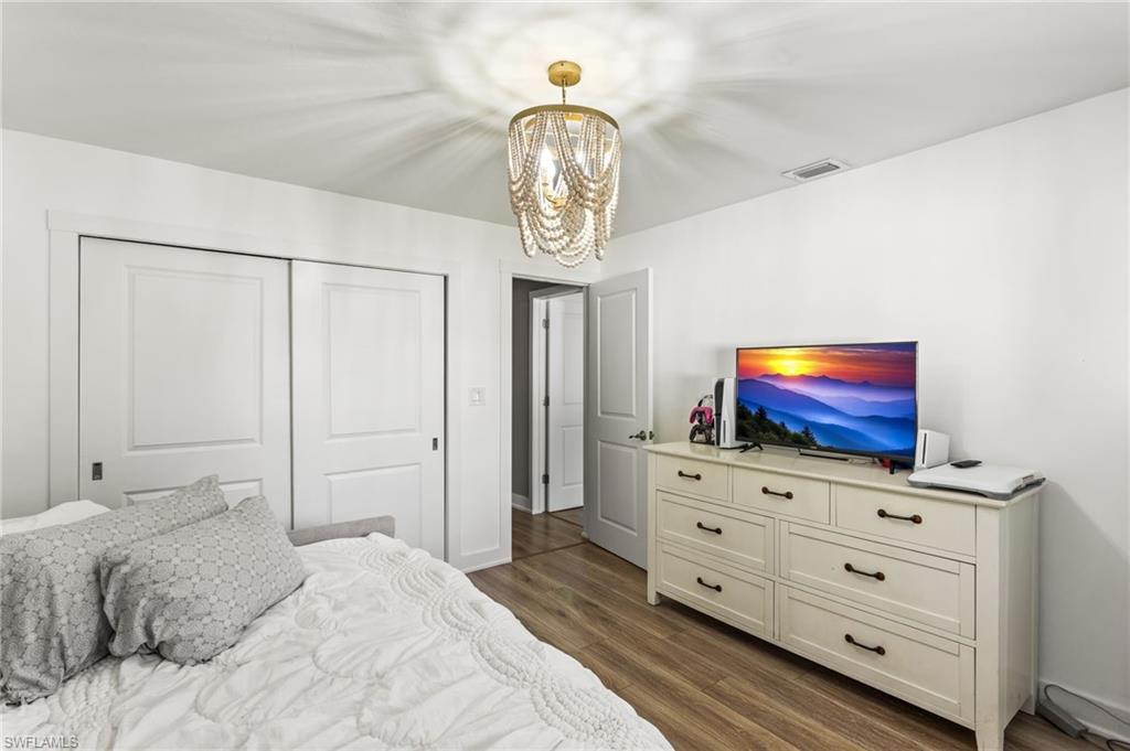 WILLOUGHBY ACRES - Residential