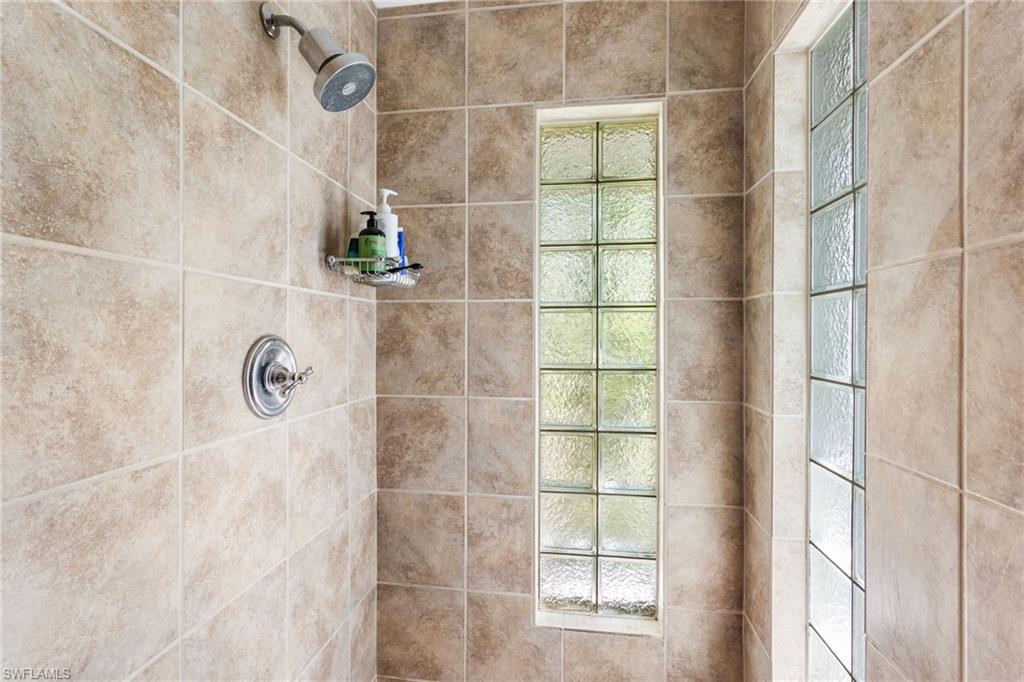 WILLOUGHBY ACRES - Residential