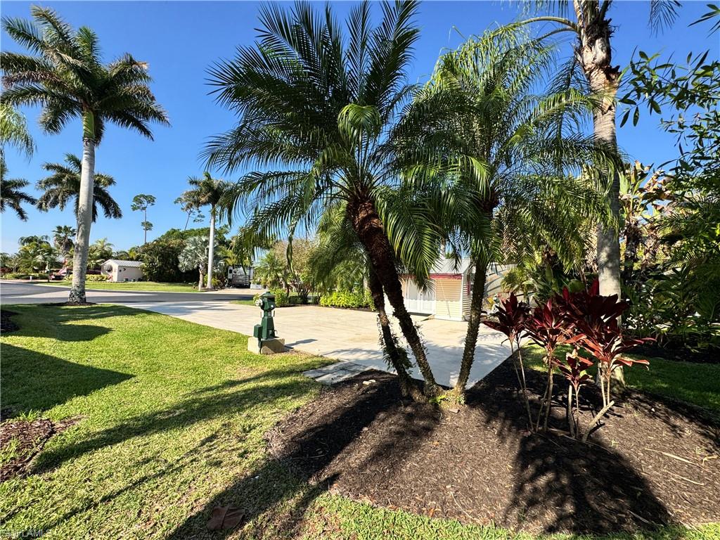 RIVERBEND MOTORCOACH RESORT - Land