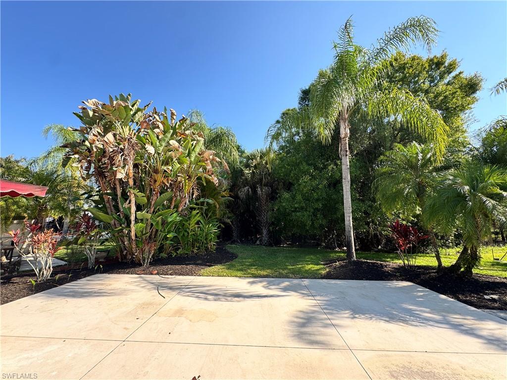 RIVERBEND MOTORCOACH RESORT - Land