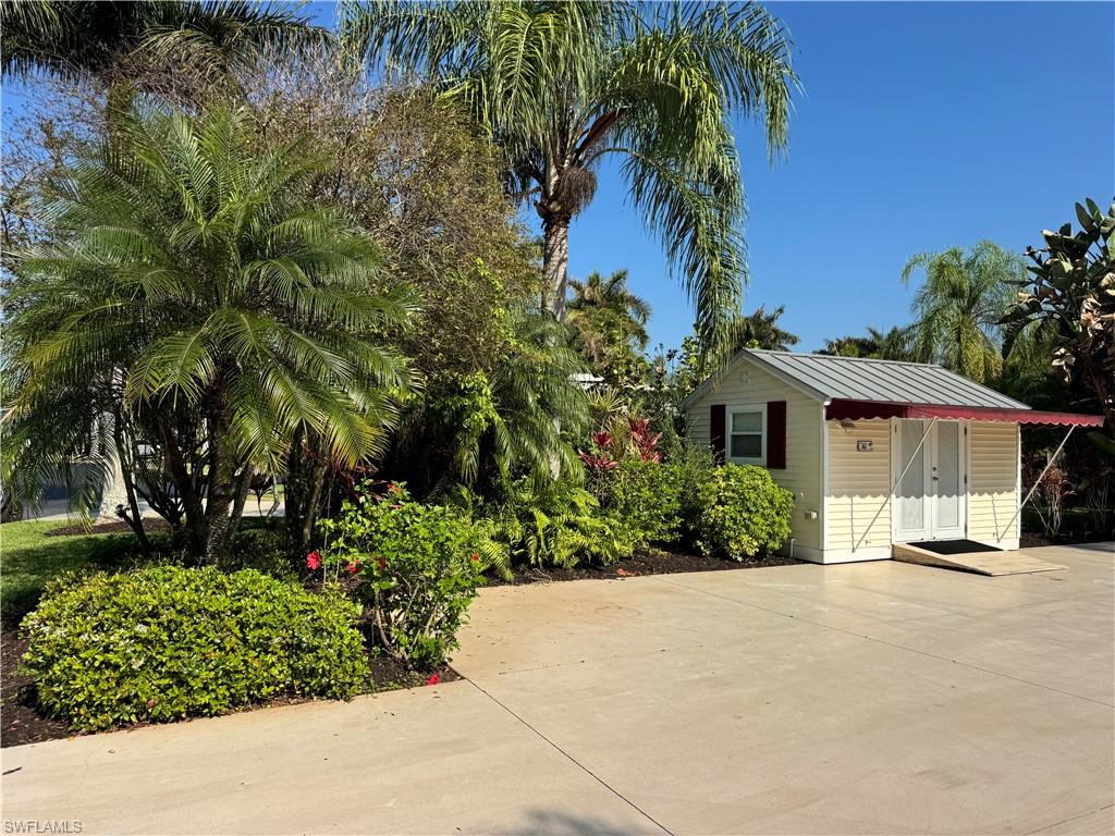 RIVERBEND MOTORCOACH RESORT - Land