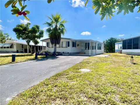 A home in NAPLES