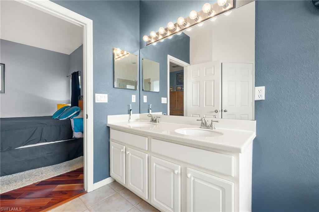 GLADIOLUS PRESERVE - Residential