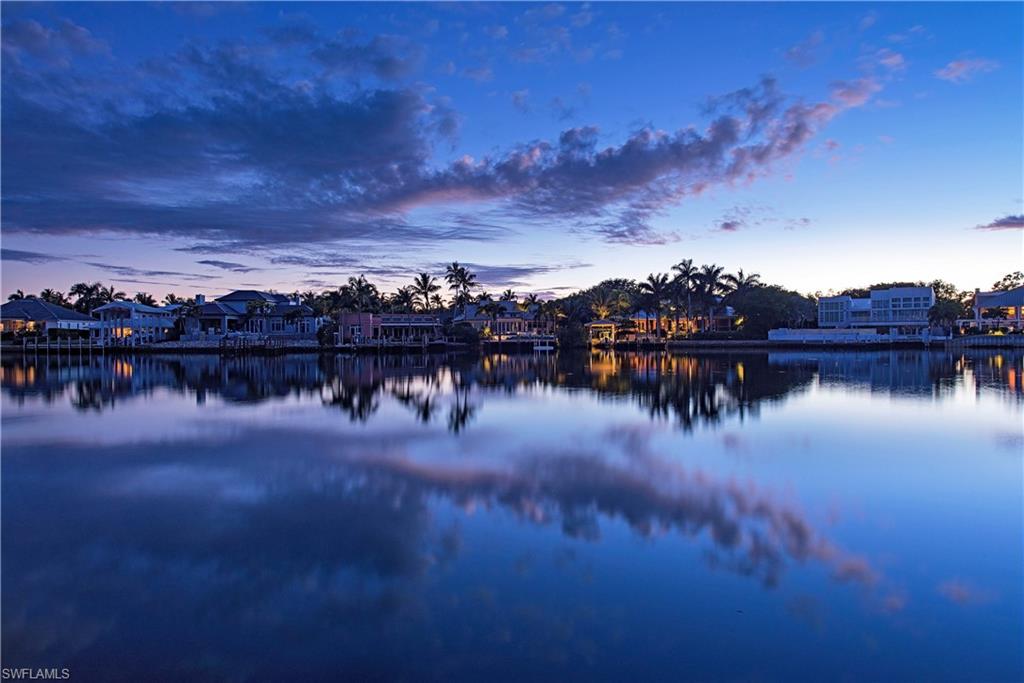 AQUALANE SHORES - Residential