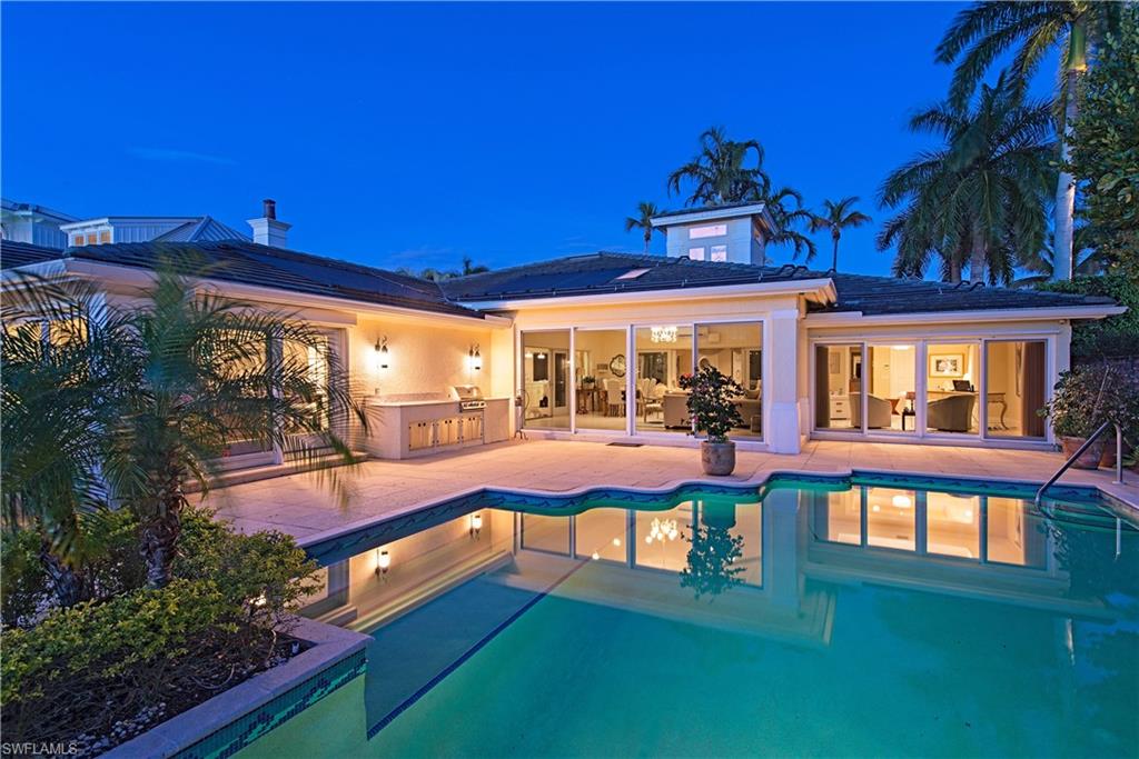 AQUALANE SHORES - Residential