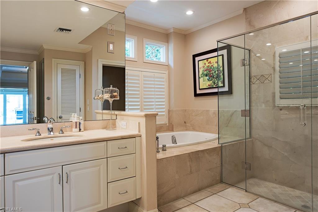 AQUALANE SHORES - Residential