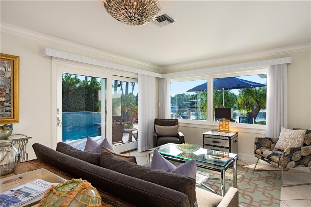 AQUALANE SHORES - Residential