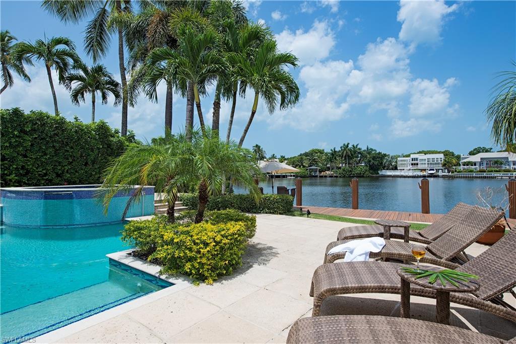 AQUALANE SHORES - Residential