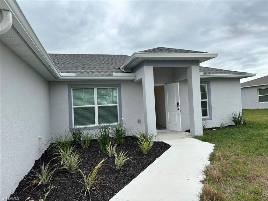 Beautiful brand-new construction home available for rent in Lehigh Acres. This spacious property features 3 bedrooms and 2 bathrooms
modern open concept layout, perfect for comfortable living. The home offers a bright living area, a well-appointed kitchen, and abundar natural light throughout. Tile flooring and central A/C provide both style and comfort. Located in a quiet residential neighborhood with convenient access to major roads, schools, shopping, and dining. Move-in ready and ideal for families or anyone seeking a fresh, modent No HOA. Fast approval available. Schedule your showing today.