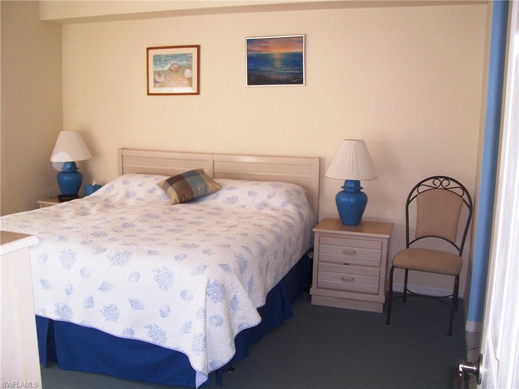 CAPTAINS BAY SOUTH - Residential