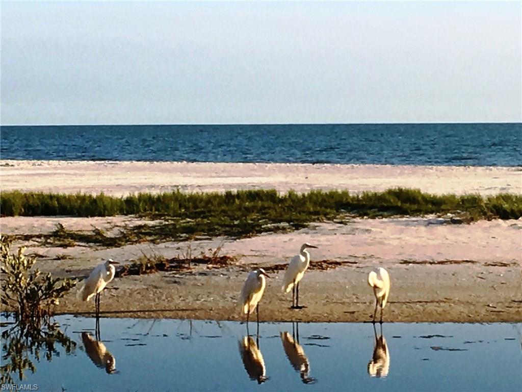 CAPTAINS BAY SOUTH - Residential