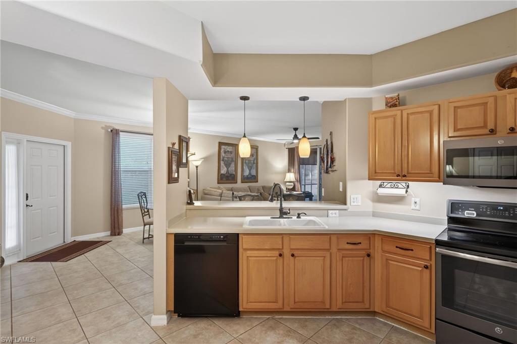 GARDEN LAKES - Residential