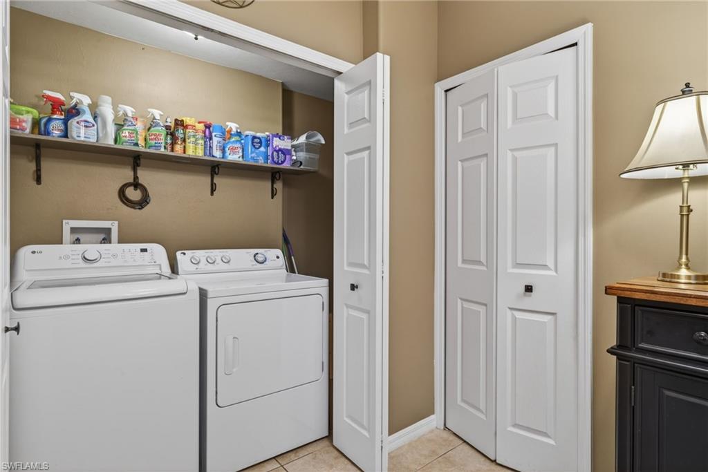 GARDEN LAKES - Residential