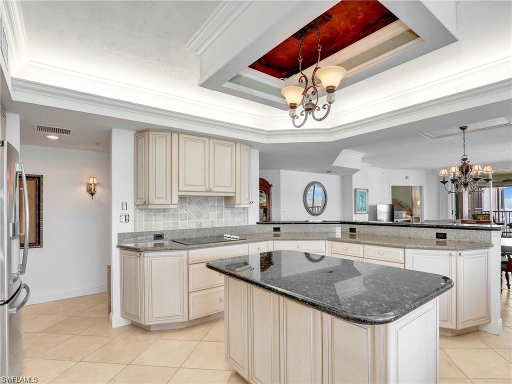 MIRAGE - Residential Lease