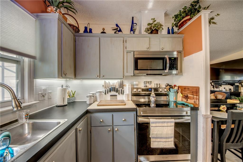 PINE ISLAND COVE - Residential