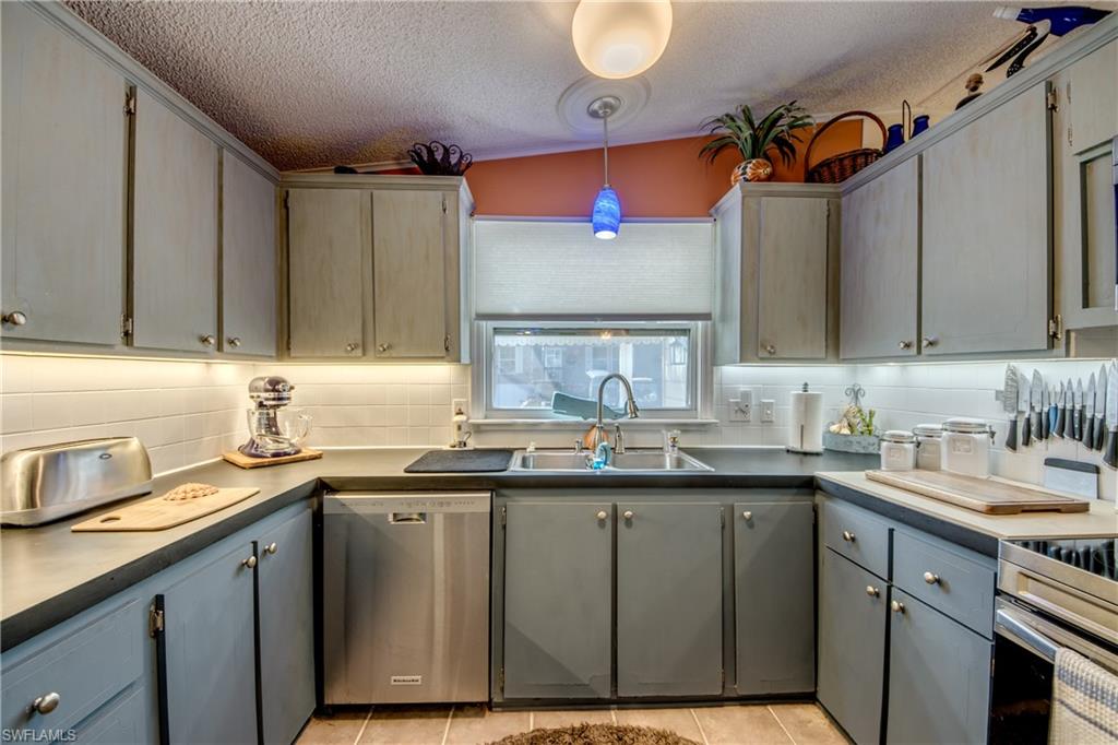 PINE ISLAND COVE - Residential