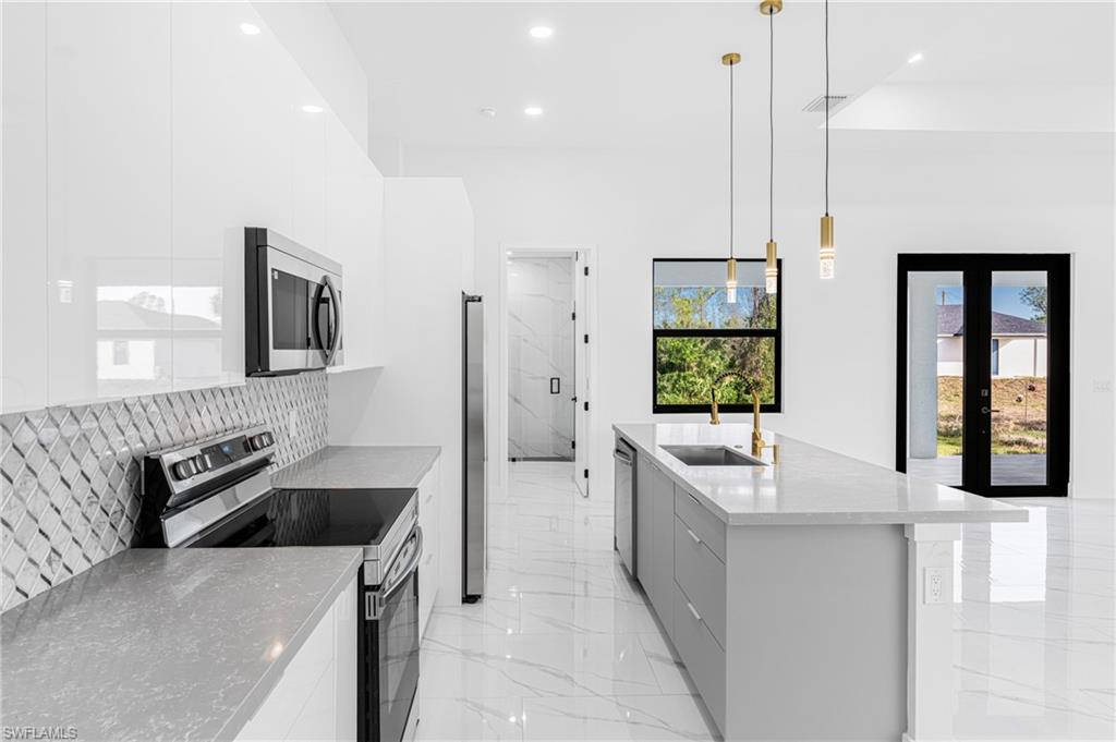 LEHIGH ACRES - Residential Lease