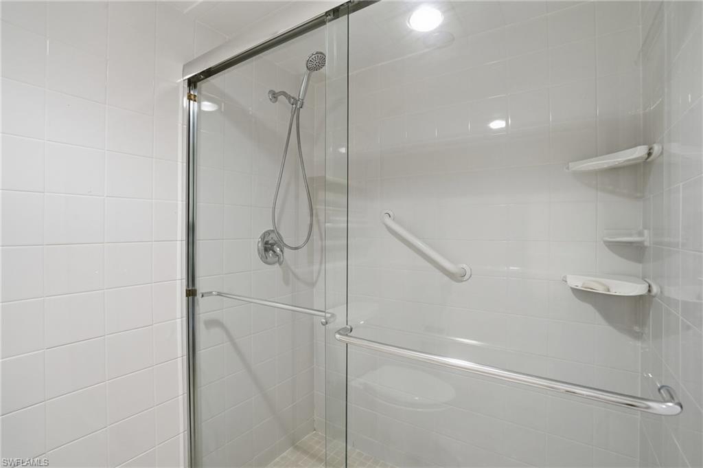 STRATFORD PLACE CONDO - Residential