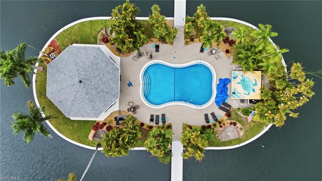 STRATFORD PLACE CONDO - Residential