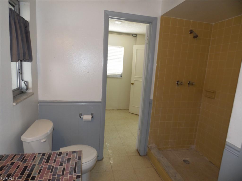 TROPIC ISLES - Residential