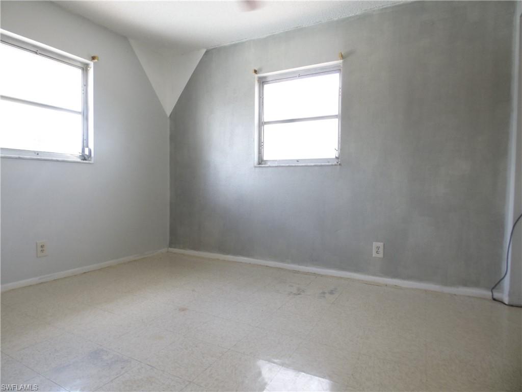 TROPIC ISLES - Residential