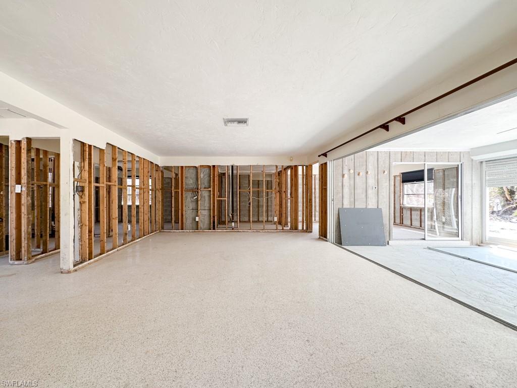 TRADEWINDS - Residential