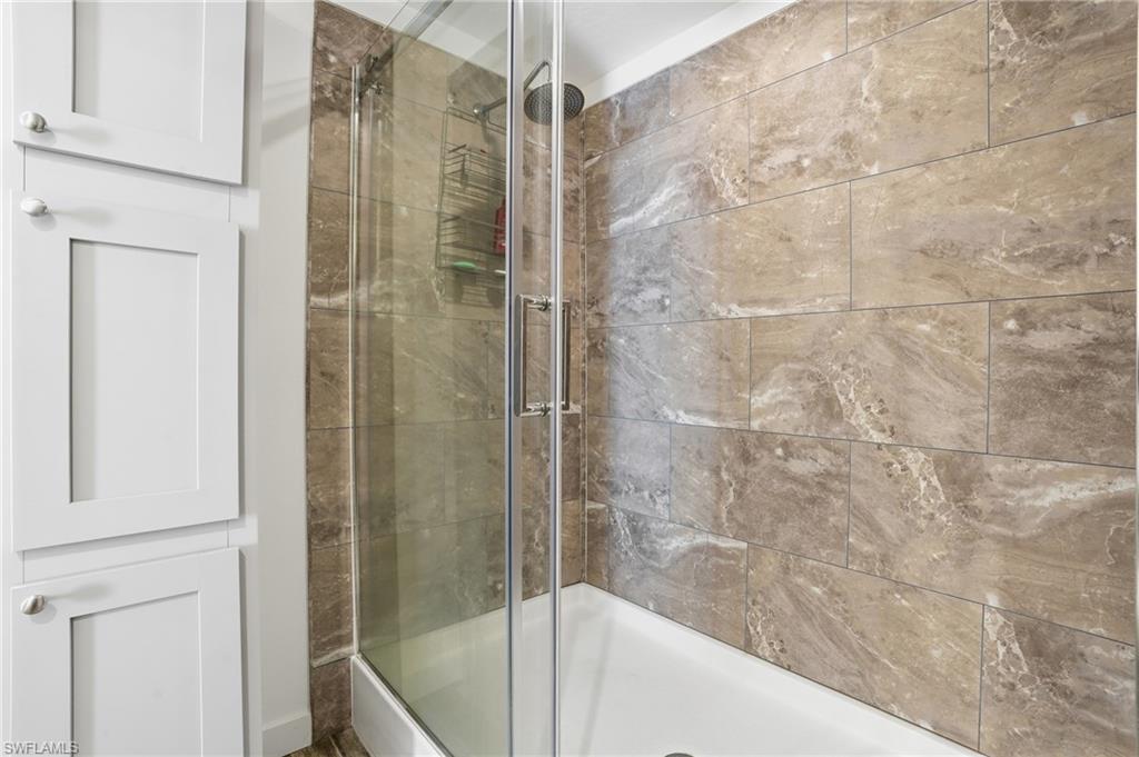 BAYSIDE ESTATES - Residential