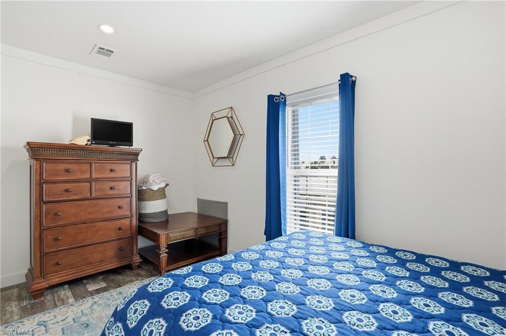 BAYSIDE ESTATES - Residential