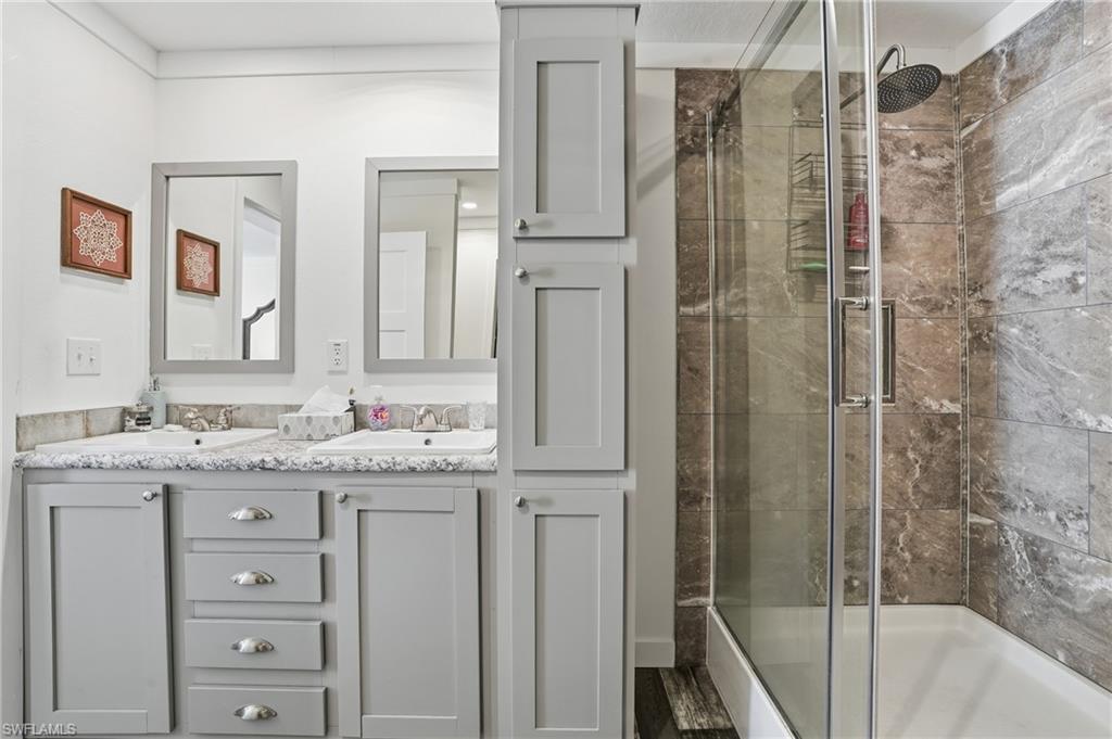 BAYSIDE ESTATES - Residential