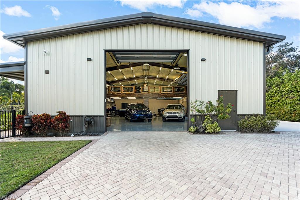 PINE RIDGE - Residential