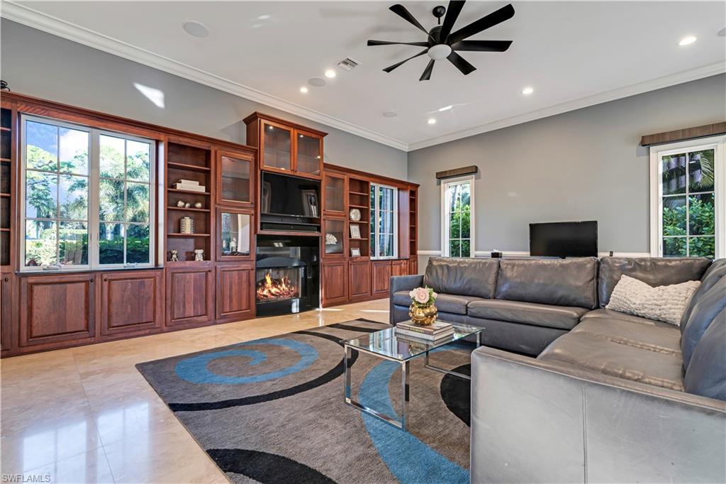 PINE RIDGE - Residential