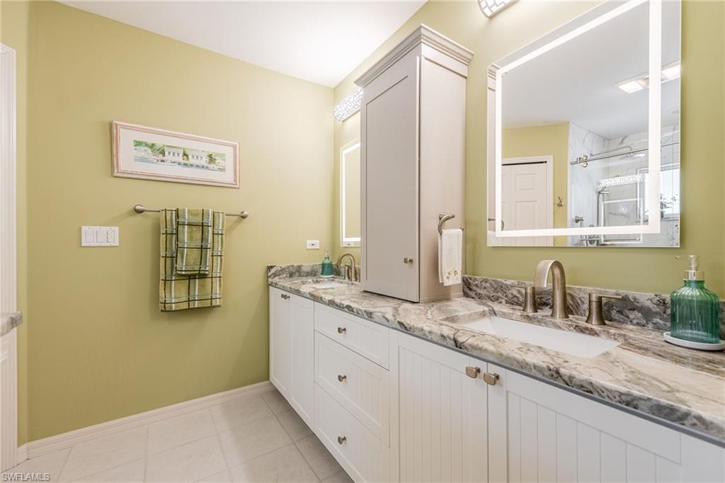 CHARLOTTE SHORES - Residential