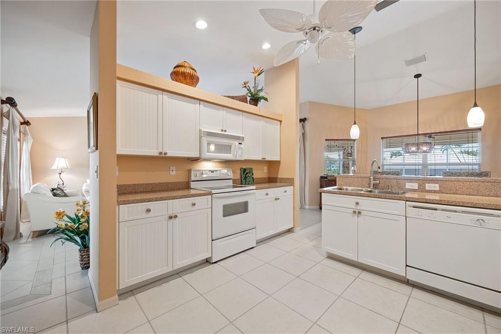 CHARLOTTE SHORES - Residential