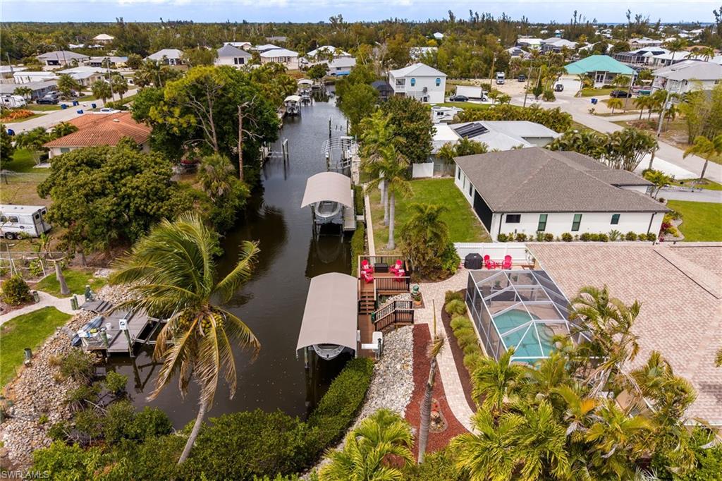 CHARLOTTE SHORES - Residential