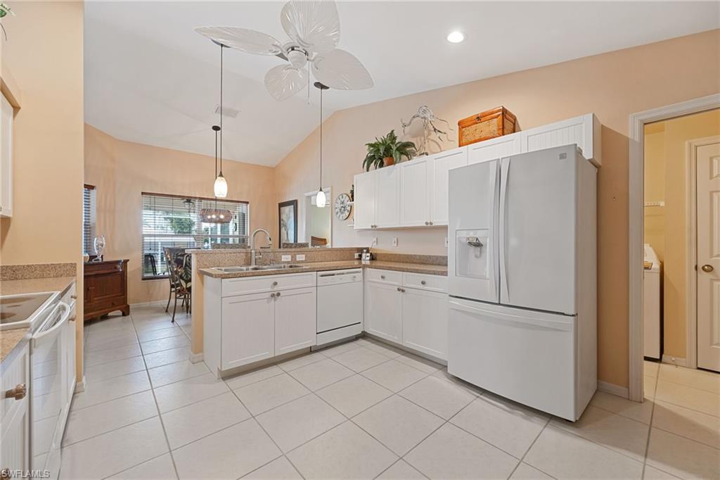 CHARLOTTE SHORES - Residential