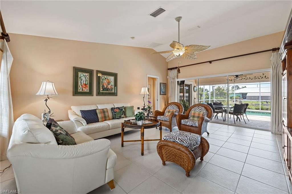 CHARLOTTE SHORES - Residential